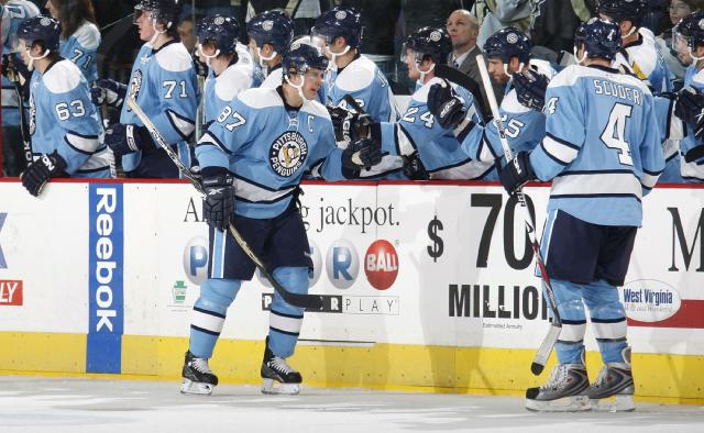 Sidney Crosby Celebrates a Goal