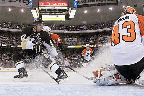 Center Sidney Crosby recorded one goal, one assist, two shots, three blocked shots, and a plus-one rating in the Penguins' Game One victory over the Philadelphia Flyers on Wednesday night.