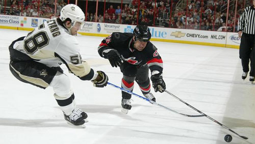 Kris Letang pllays the puck against the Hurricanes on 4/4/09